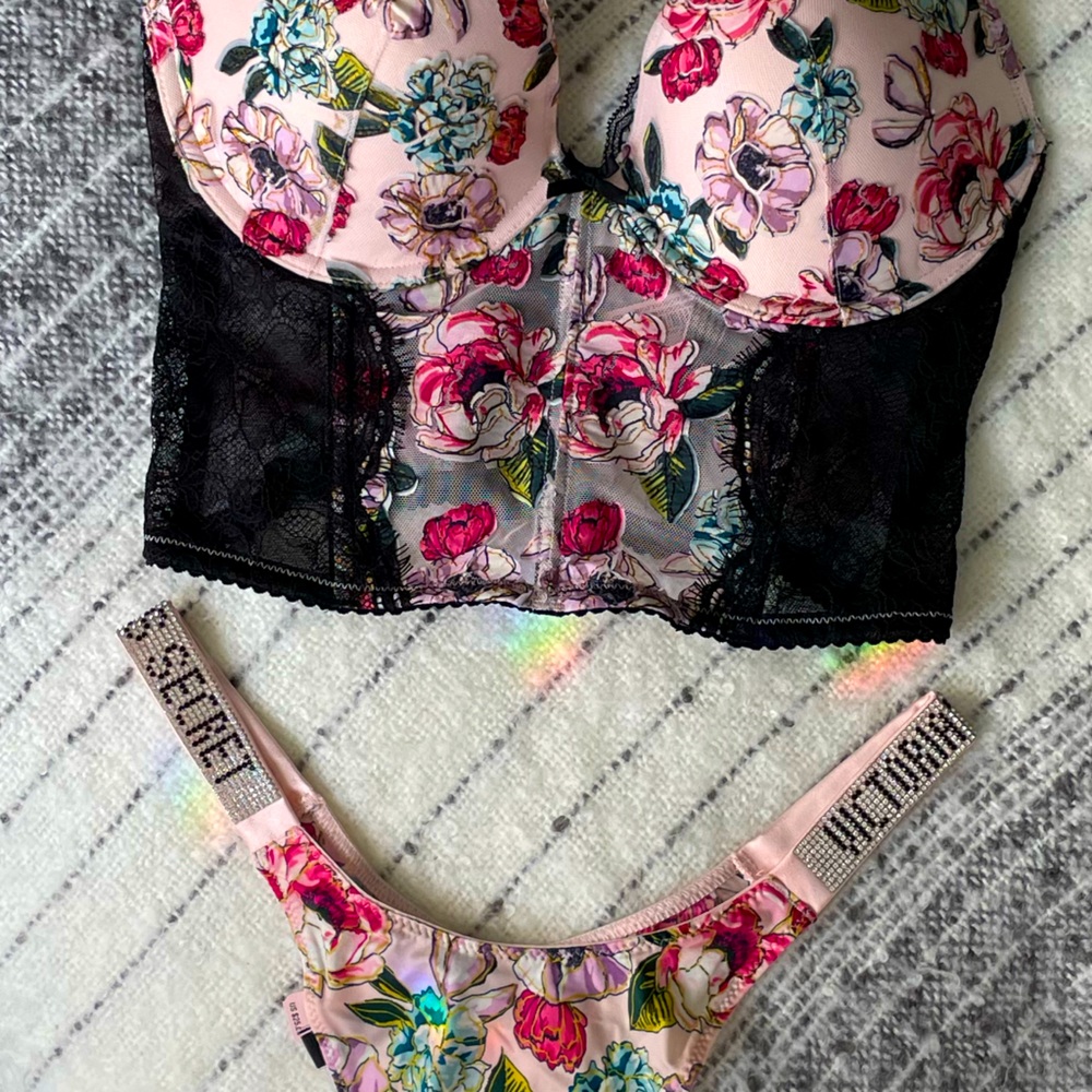 Victoria’s Secret floral lingerie set NWT